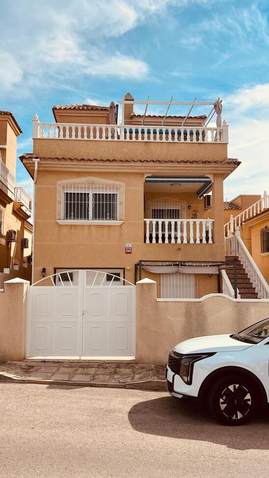 Huis te koop in Villamartin | 3 slaapkamers H5519500