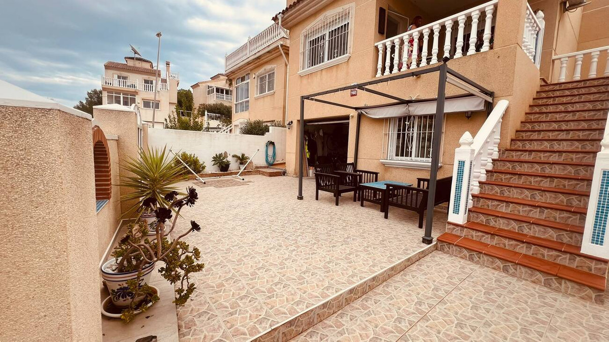 Huis te koop in Villamartin | 3 slaapkamers H5519500