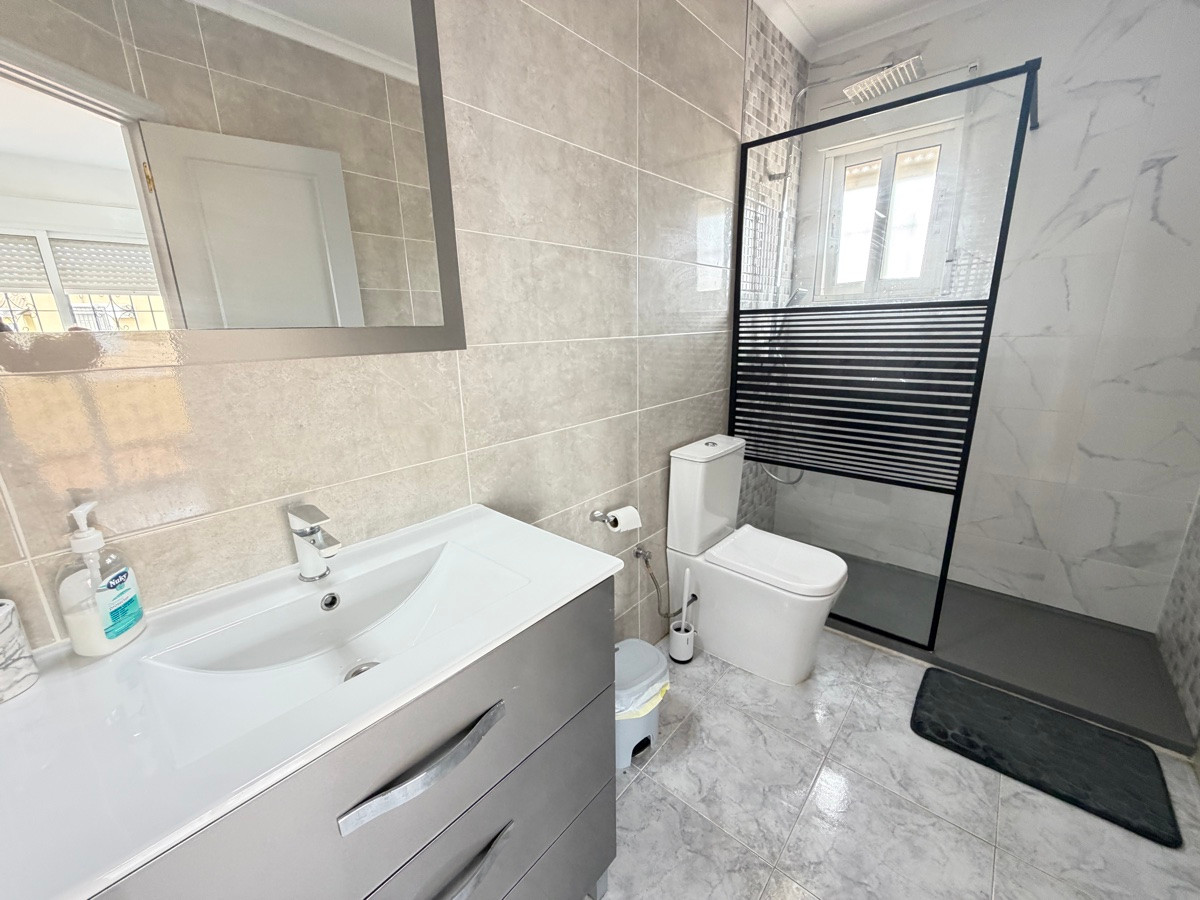 Huis te koop in Villamartin | 4 slaapkamers H5525179