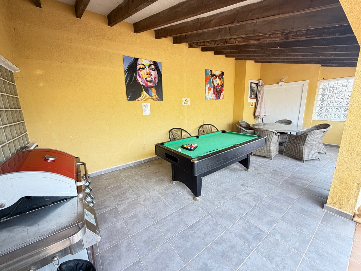 Huis te koop in Villamartin | 4 slaapkamers H5525179
