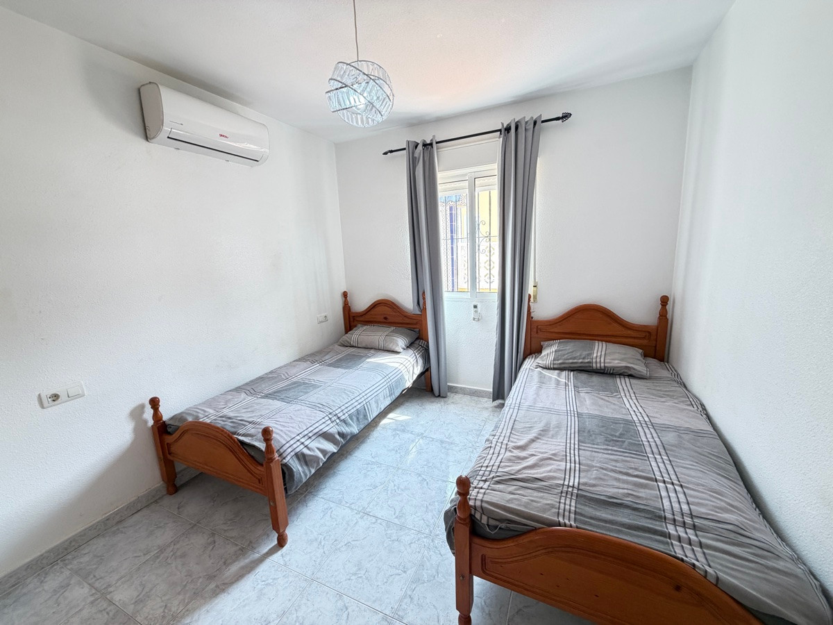 Huis te koop in Villamartin | 4 slaapkamers H5525179