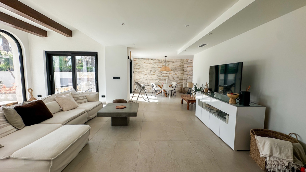 Huis te koop in Villamartin | 3 slaapkamers H5527216