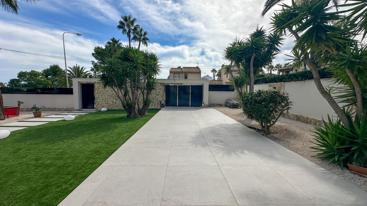 Huis te koop in Villamartin | 3 slaapkamers H5527216