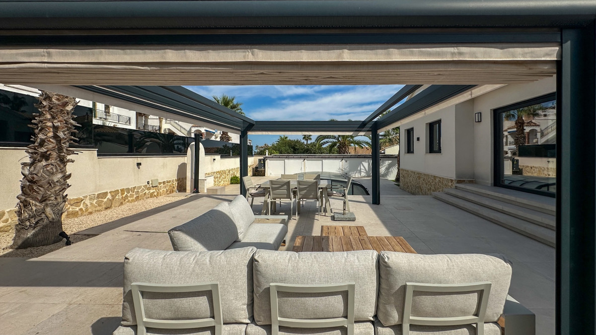 Huis te koop in Villamartin | 3 slaapkamers H5527216
