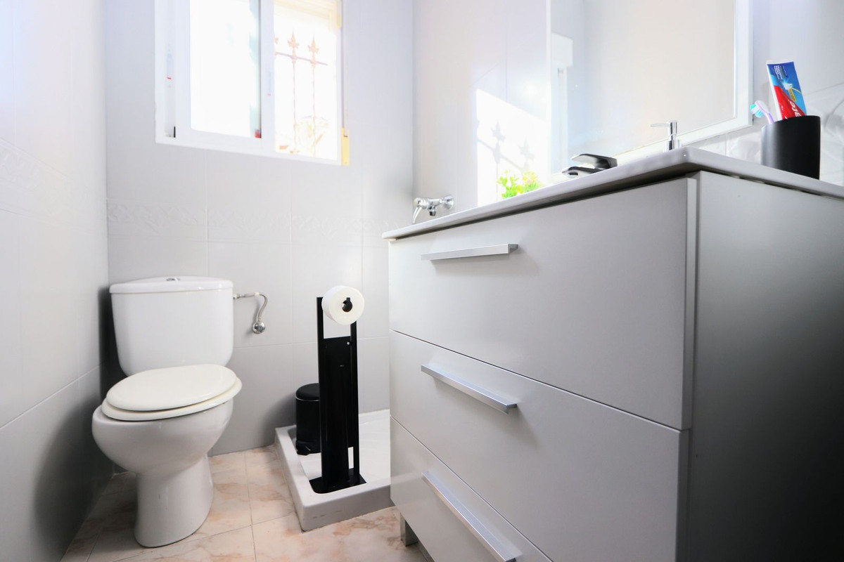 Huis te koop in Villamartin | 4 slaapkamers H5527726