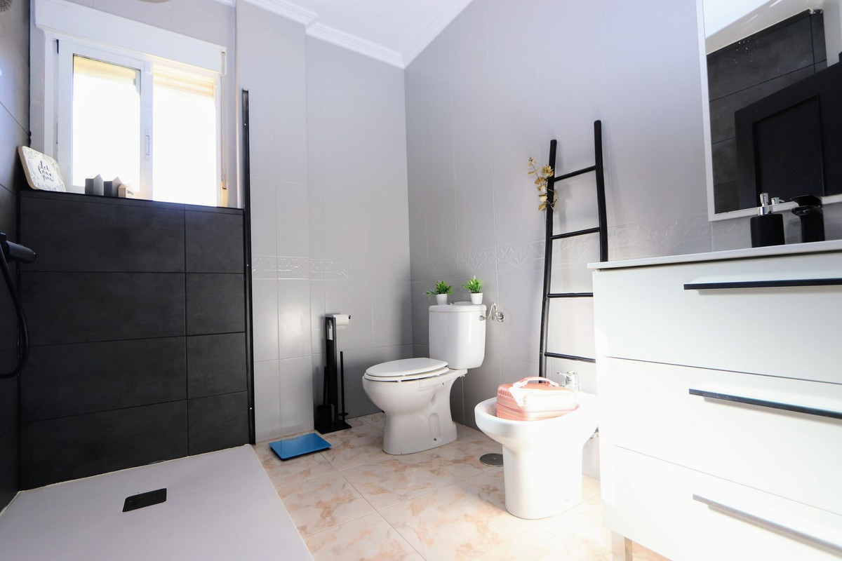 Huis te koop in Villamartin | 4 slaapkamers H5527726