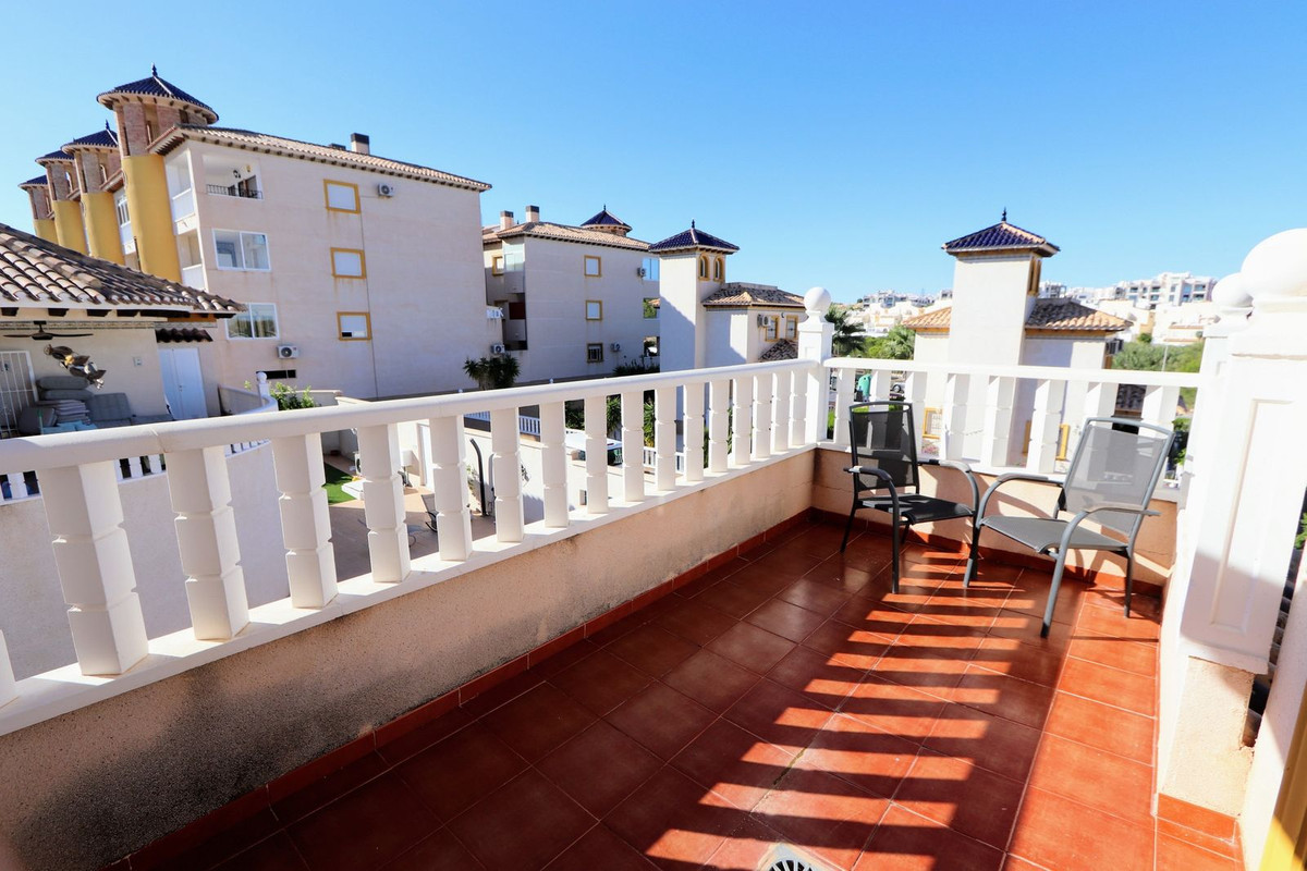 Huis te koop in Villamartin | 4 slaapkamers H5527726