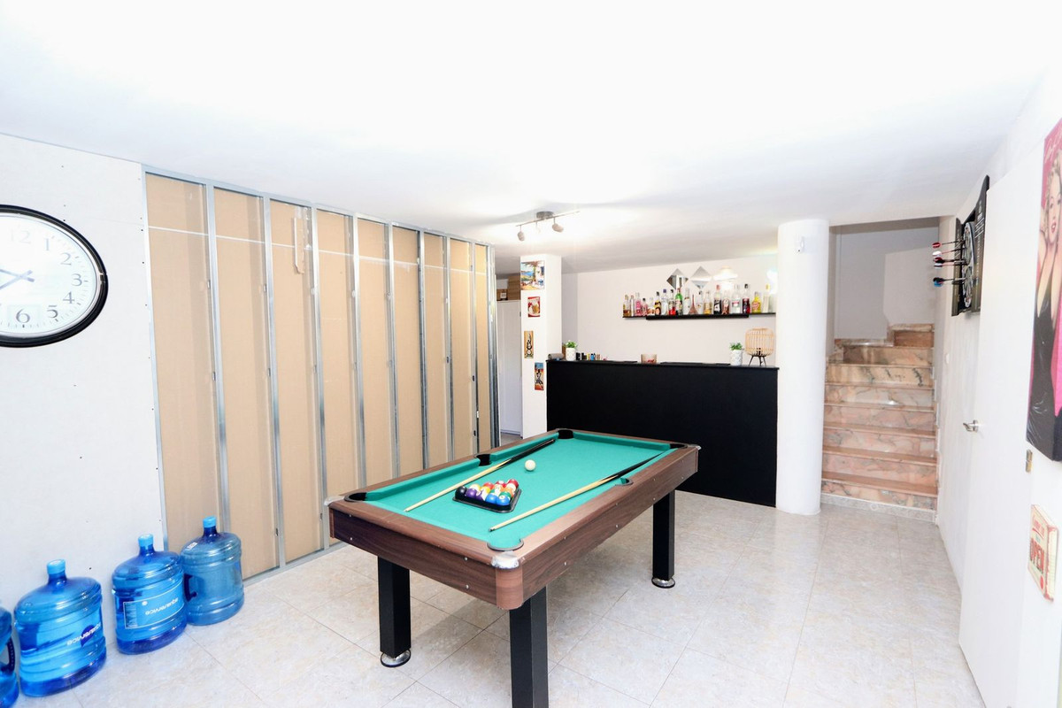 Huis te koop in Villamartin | 4 slaapkamers H5527726
