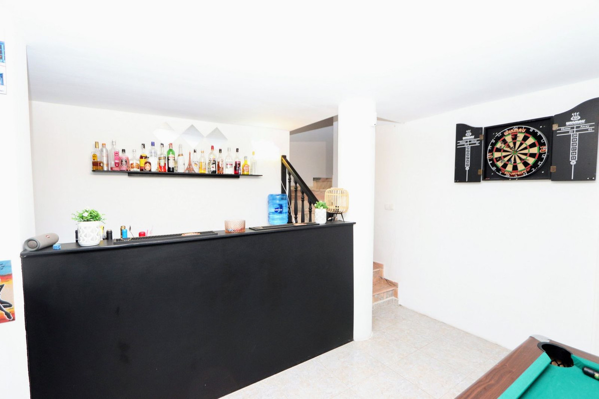 Huis te koop in Villamartin | 4 slaapkamers H5527726