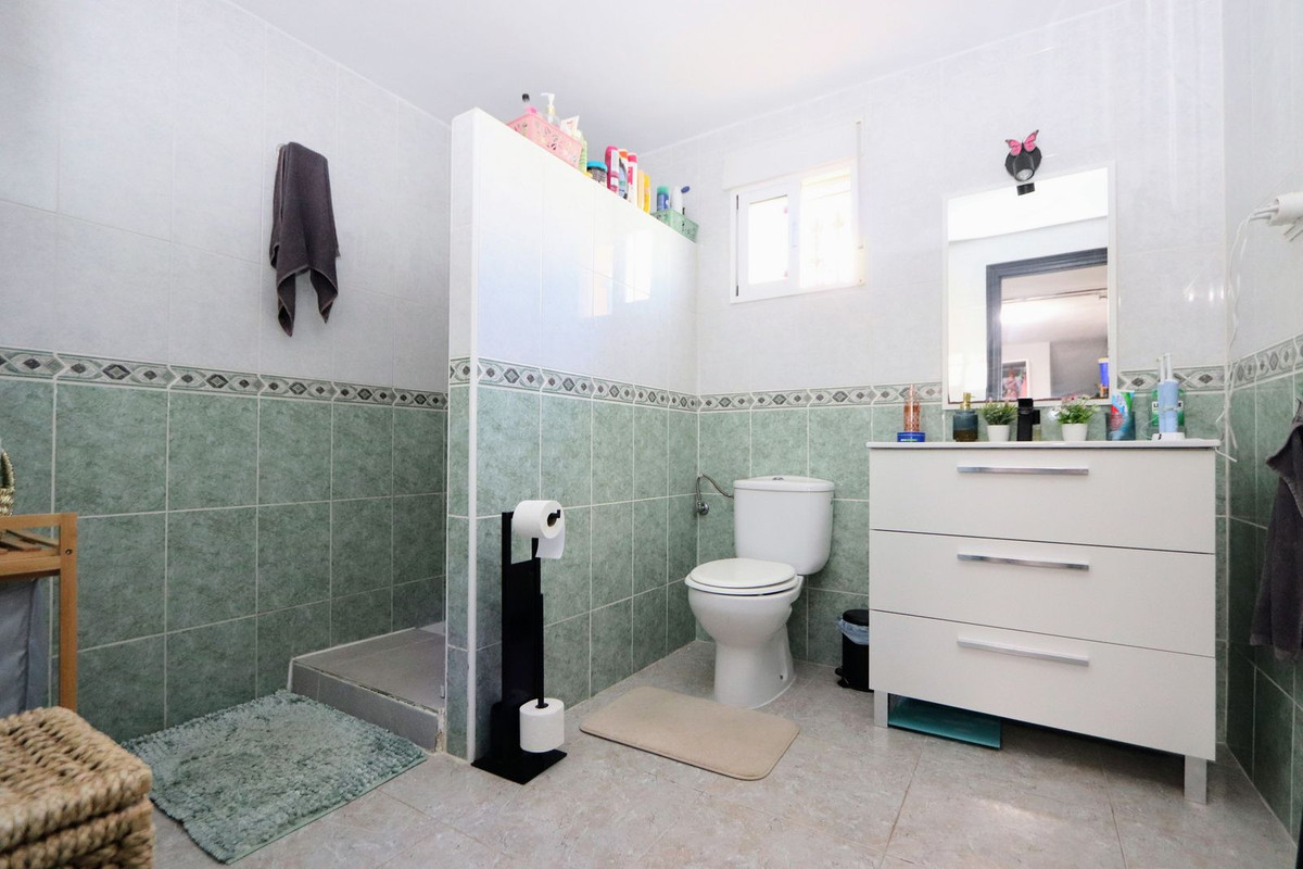 Huis te koop in Villamartin | 4 slaapkamers H5527726