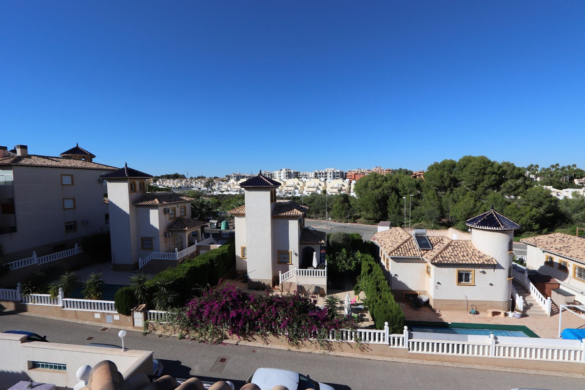 Huis te koop in Villamartin | 4 slaapkamers H5527726