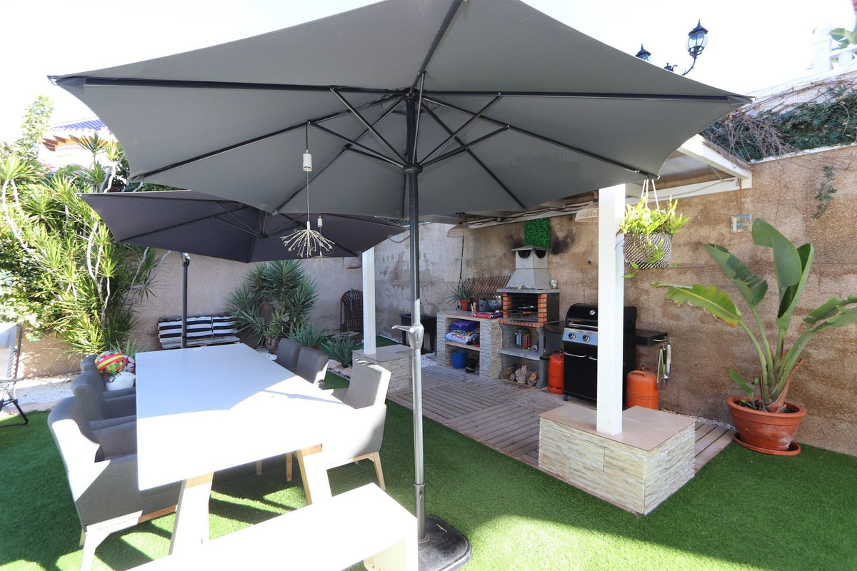 Huis te koop in Villamartin | 4 slaapkamers H5527726