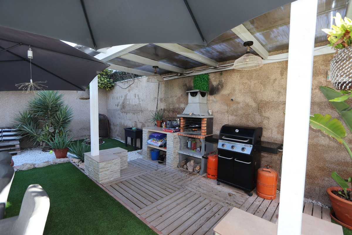 Huis te koop in Villamartin | 4 slaapkamers H5527726