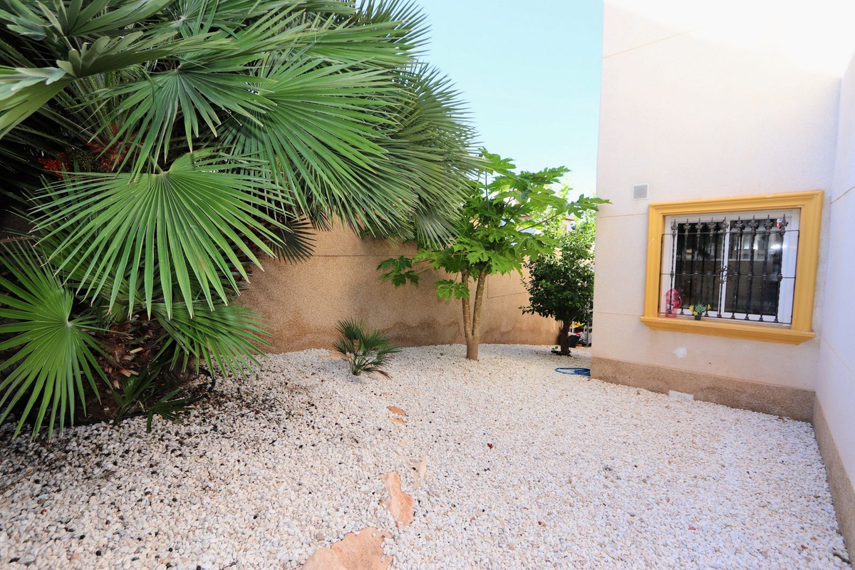 Huis te koop in Villamartin | 4 slaapkamers H5527726
