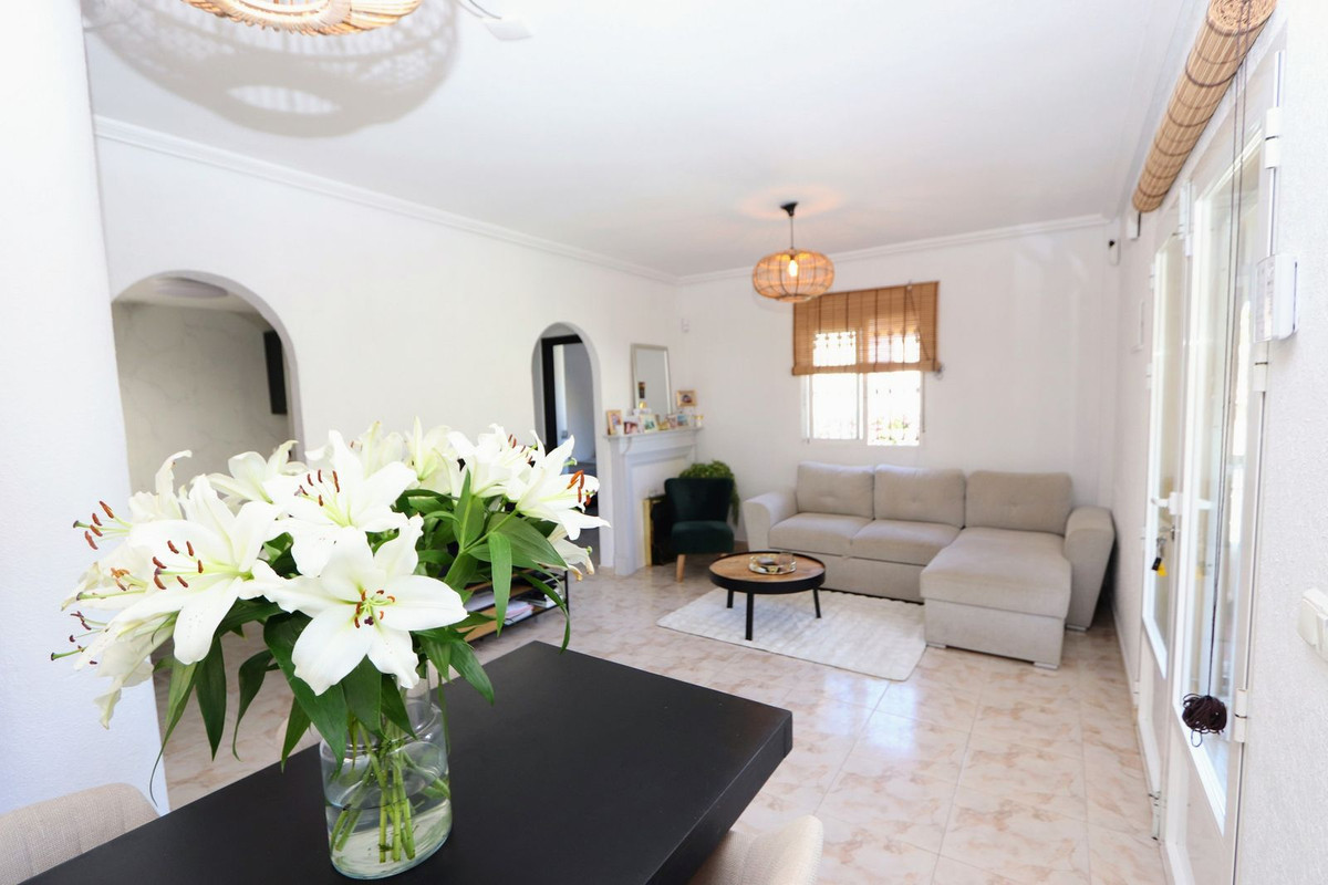Huis te koop in Villamartin | 4 slaapkamers H5527726