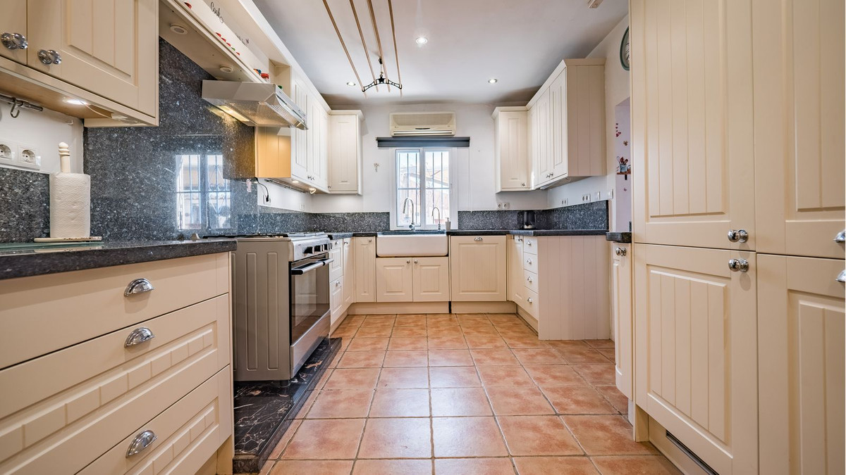 Huis te koop in Villanueva De La Concepcion | 6 slaapkamers H5043523