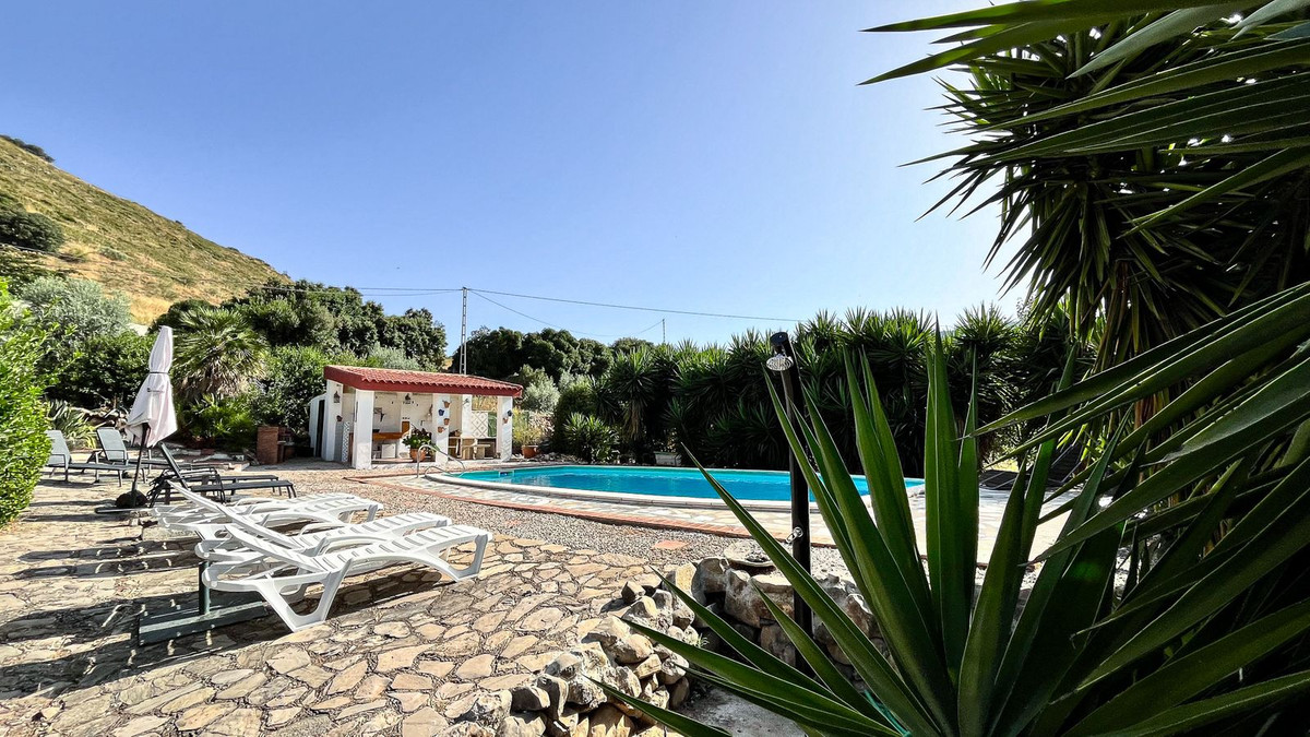 Huis te koop in Villanueva De La Concepcion | 5 slaapkamers H5109421