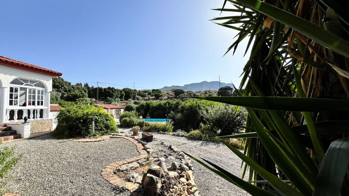 Huis te koop in Villanueva De La Concepcion | 5 slaapkamers H5109421