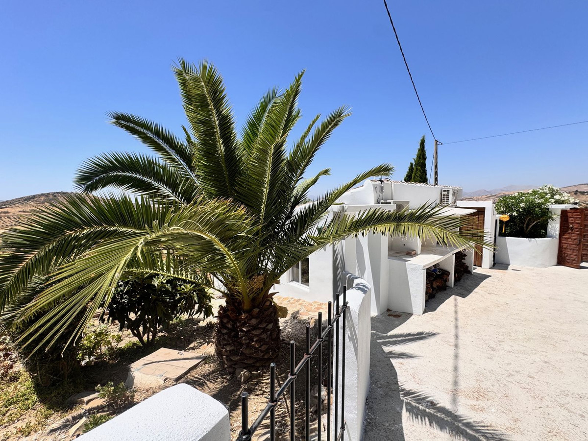 Huis te koop in Villanueva De La Concepcion | 5 slaapkamers H5130973
