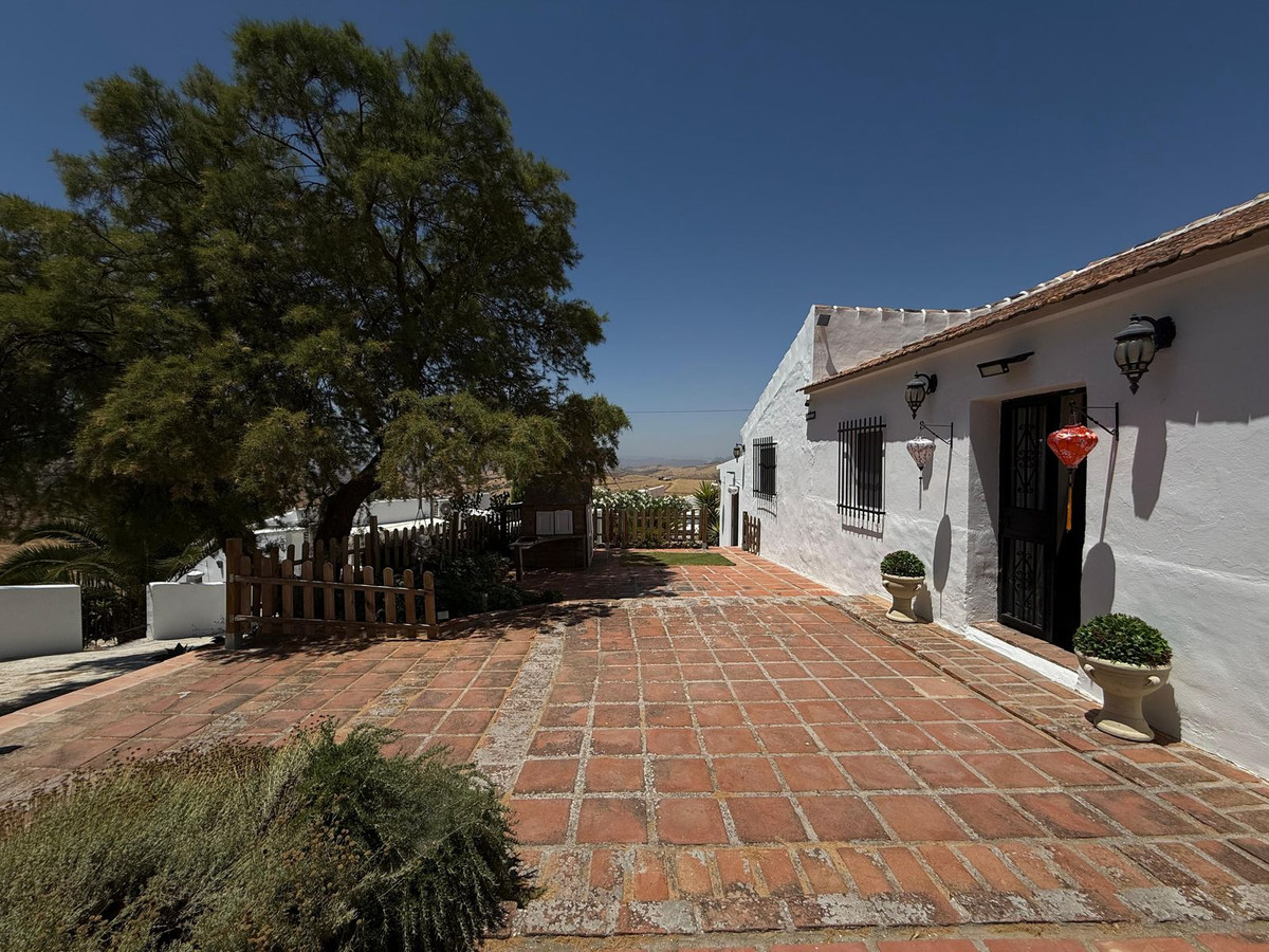 Huis te koop in Villanueva De La Concepcion | 5 slaapkamers H5130973