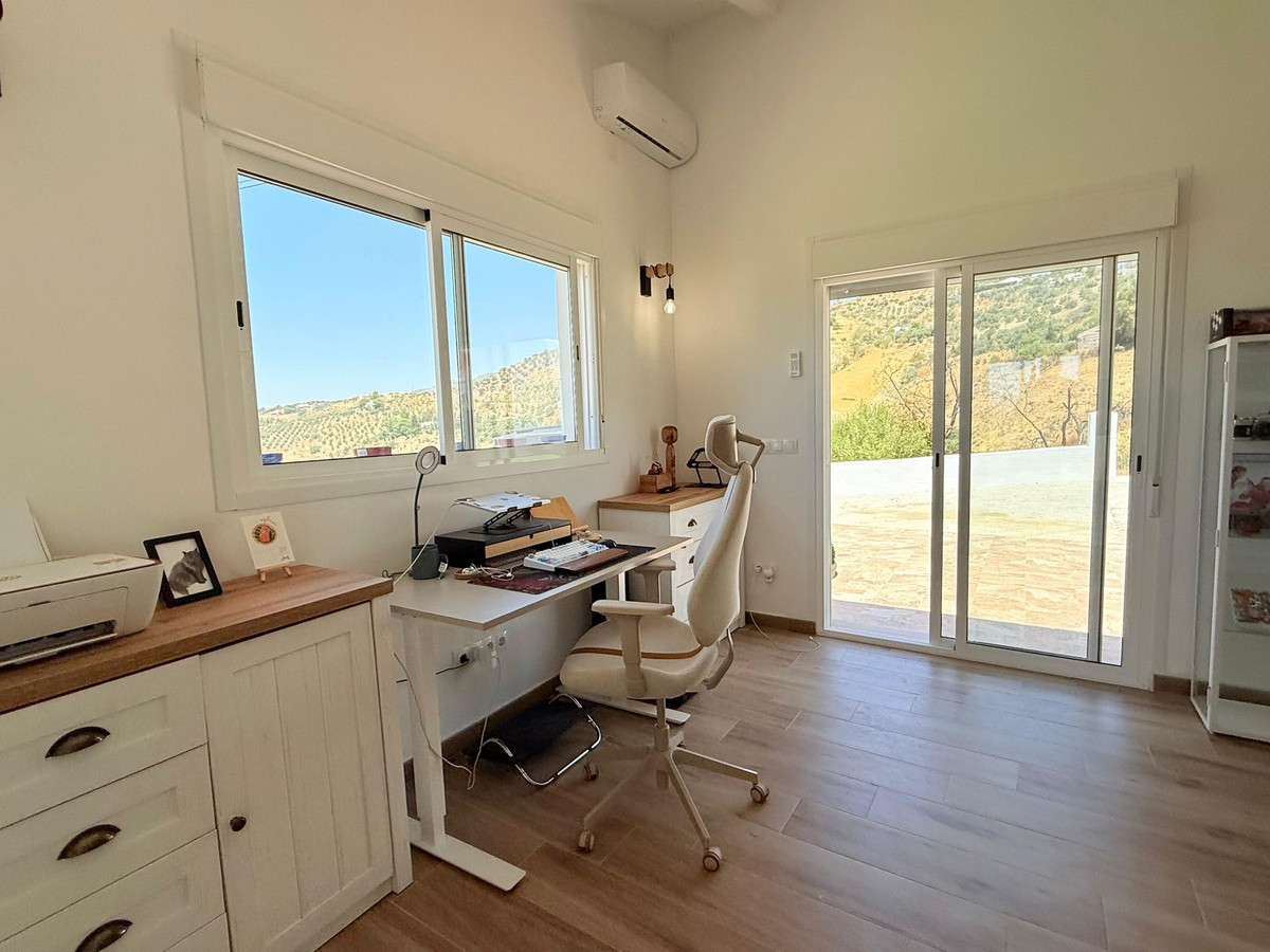 Huis te koop in Villanueva De La Concepcion | 5 slaapkamers H5130973