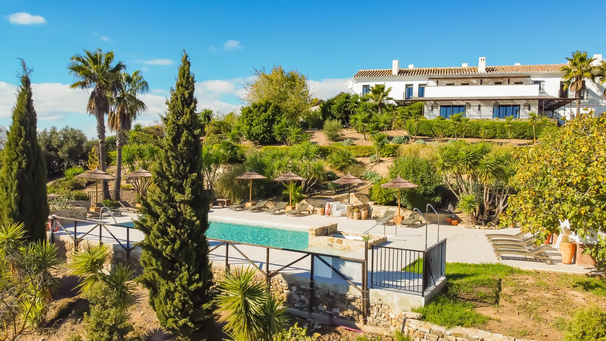 Huis te koop in Villanueva De La Concepcion | 13 slaapkamers H5236564