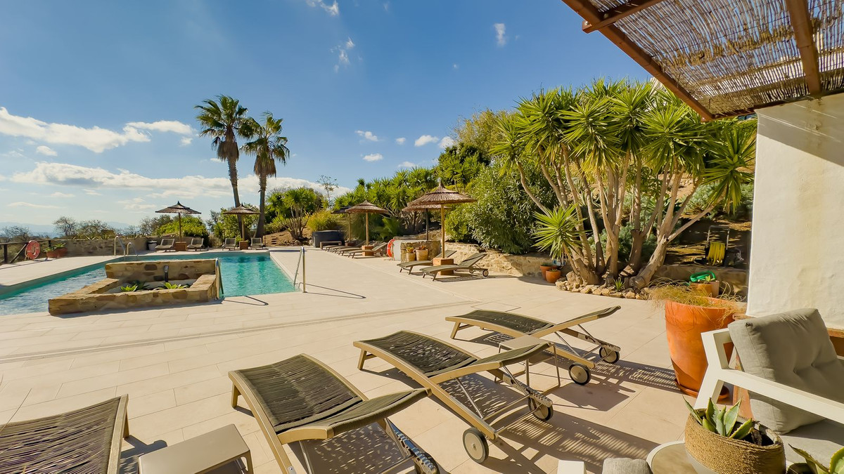 Huis te koop in Villanueva De La Concepcion | 13 slaapkamers H5236564