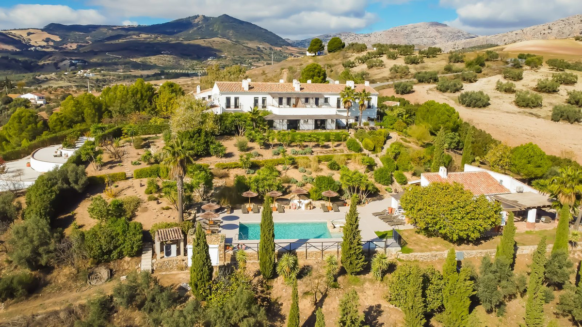 Huis te koop in Villanueva De La Concepcion | 13 slaapkamers H5236564