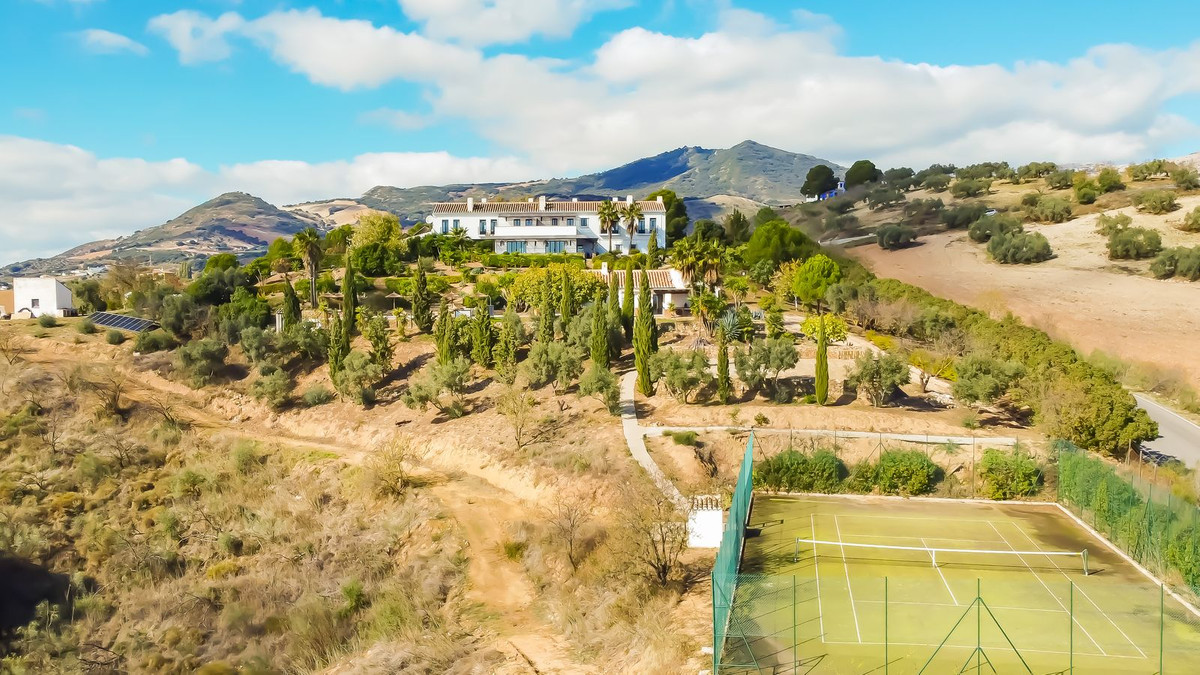 Huis te koop in Villanueva De La Concepcion | 13 slaapkamers H5236564