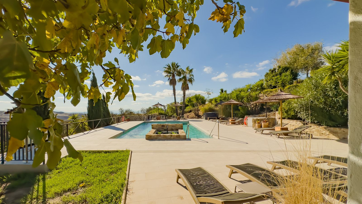 Huis te koop in Villanueva De La Concepcion | 13 slaapkamers H5236564