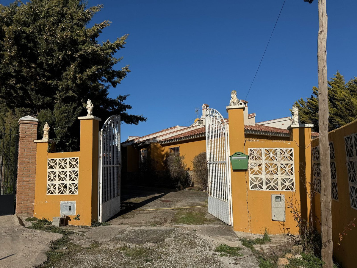 Vrijstaande Villa in Villanueva del Trabuco-2