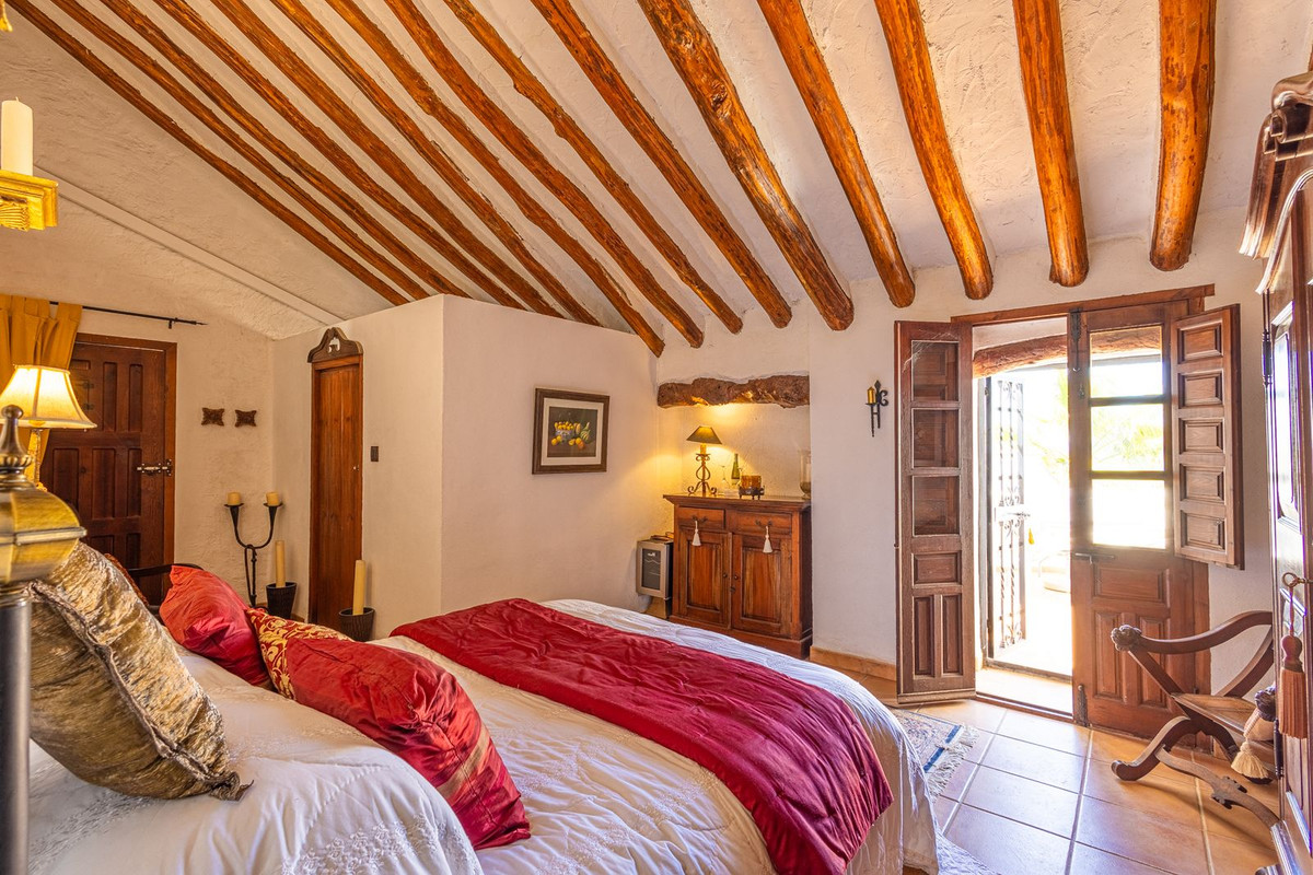 Property main view 48