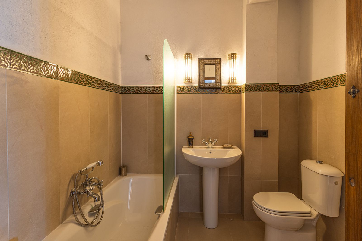 Property main view 60