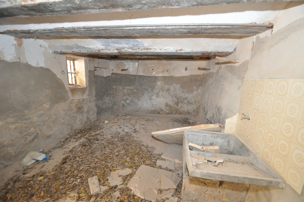 Finca - Cortijo te koop in Villena | 20 slaapkamers H4392457