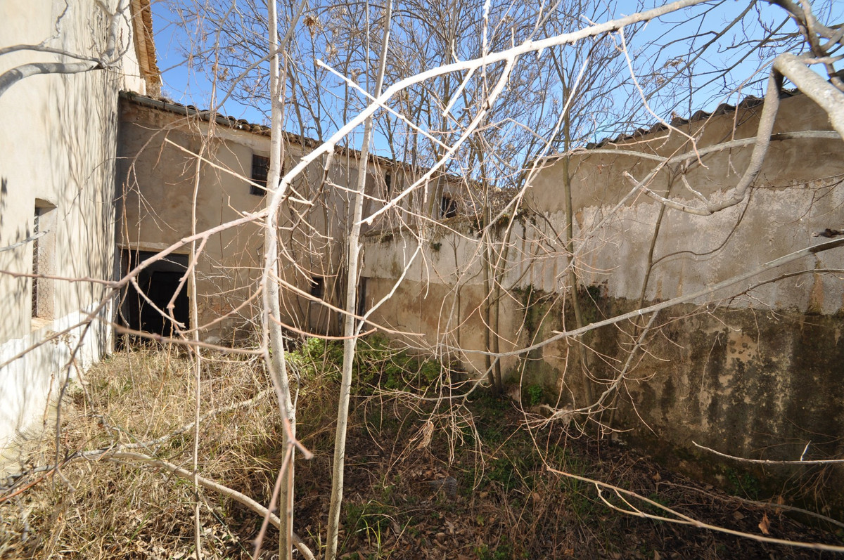 Finca - Cortijo te koop in Villena | 20 slaapkamers H4392457