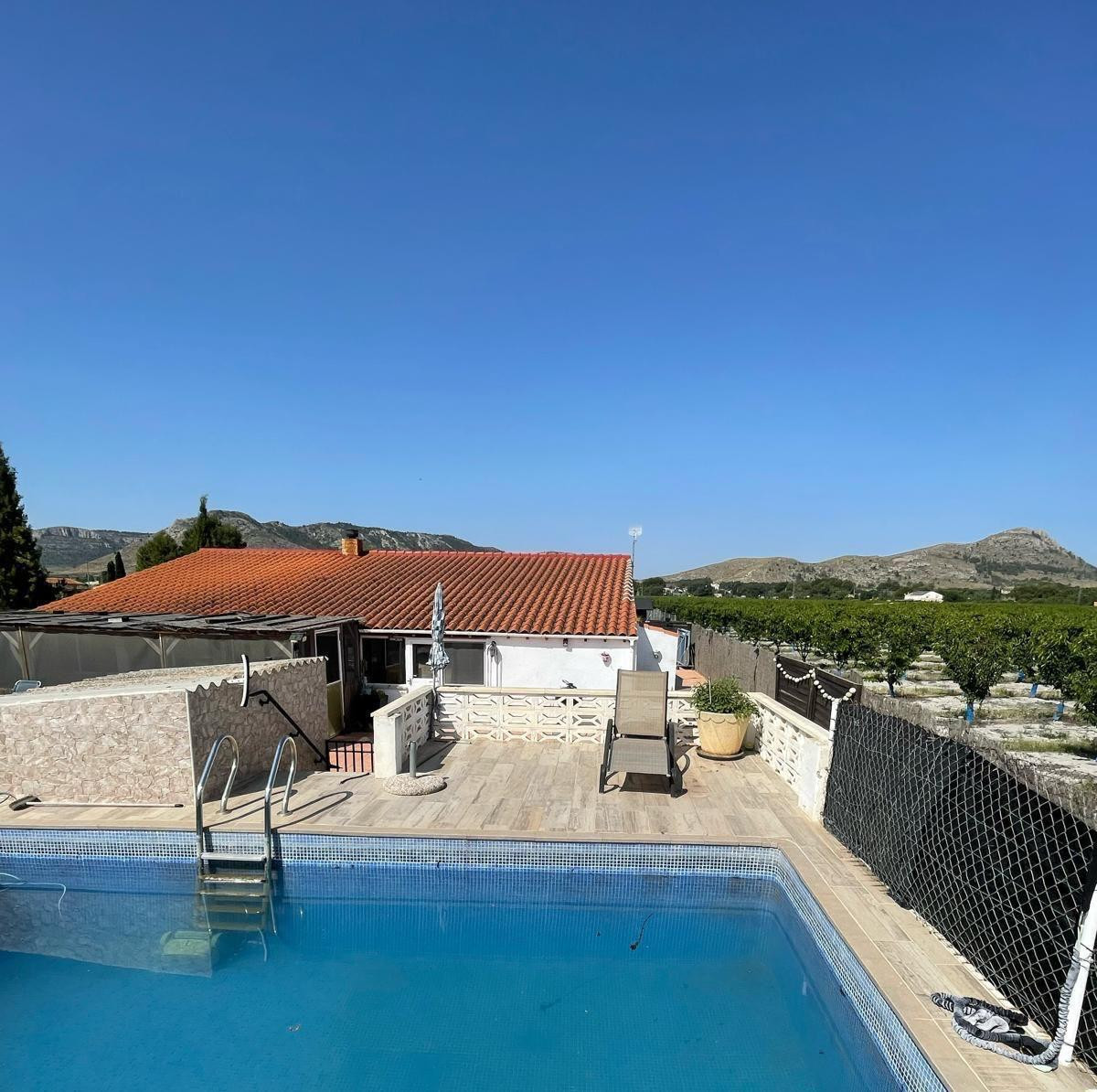 Huis te koop in Villena | 5 slaapkamers H5245870