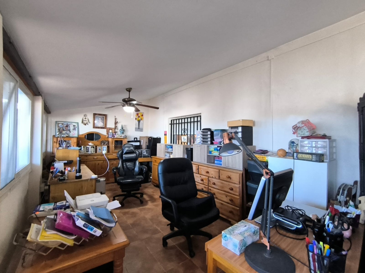 Huis te koop in Villena | 5 slaapkamers H5245870