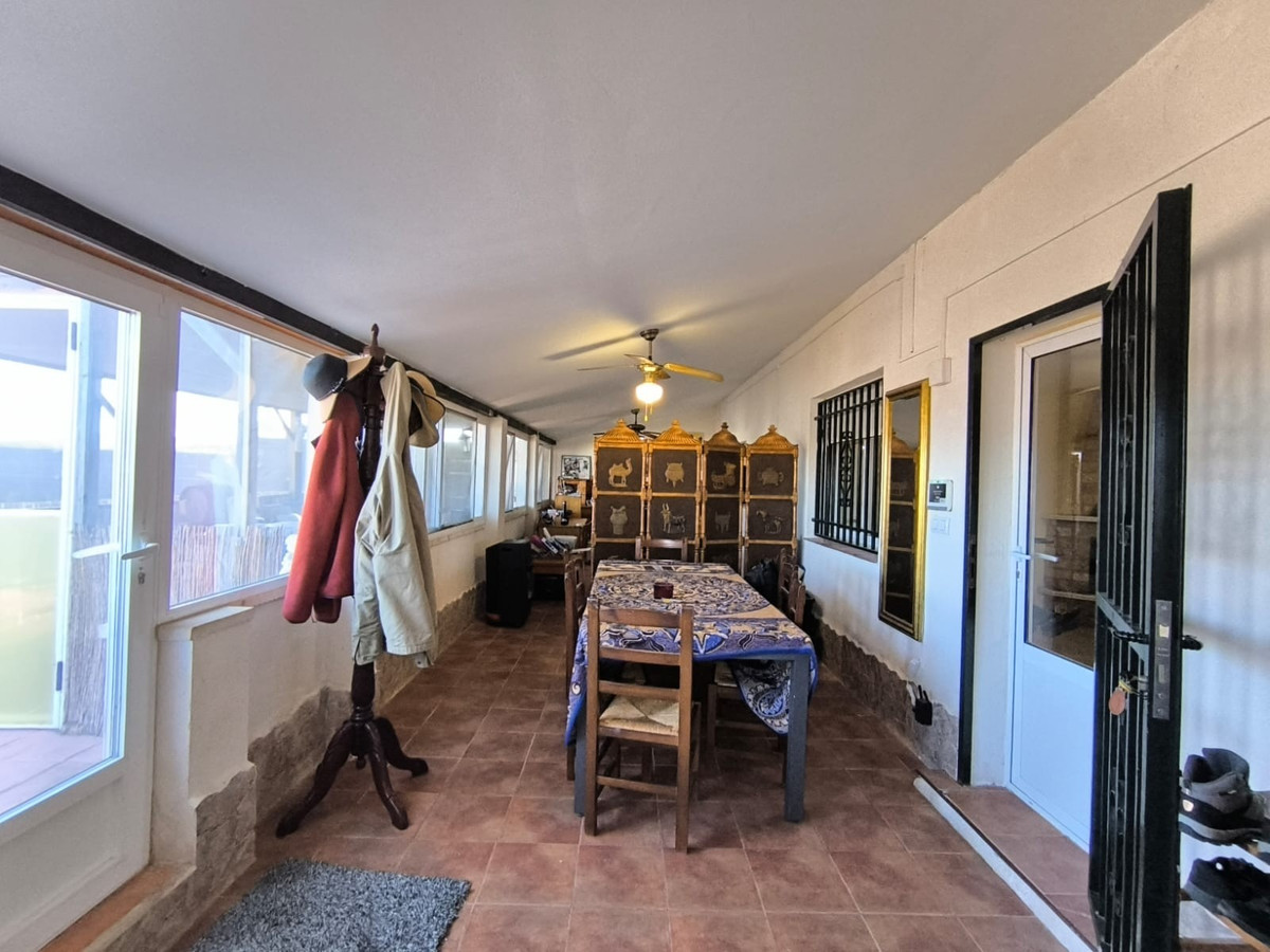 Huis te koop in Villena | 5 slaapkamers H5245870