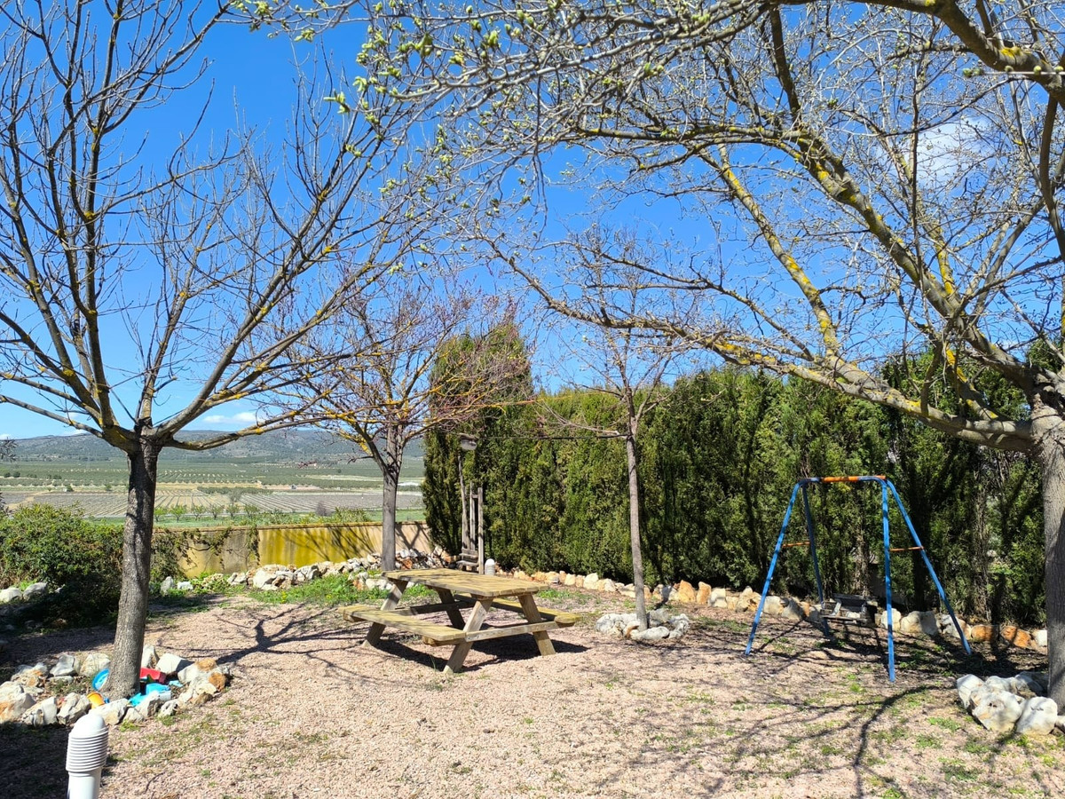 Finca - Cortijo te koop in Villena | 4 slaapkamers H5332756