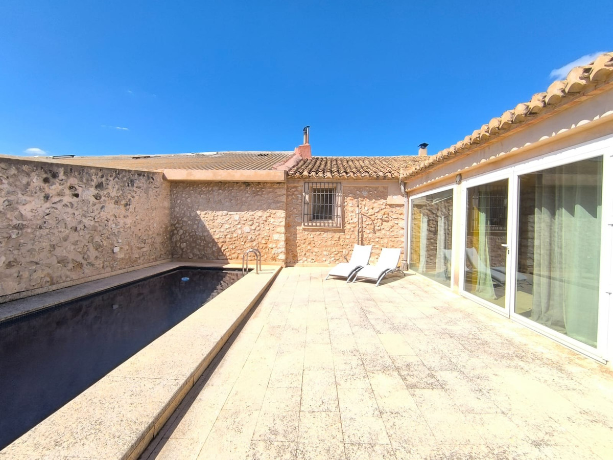 Finca - Cortijo te koop in Villena | 4 slaapkamers H5332756