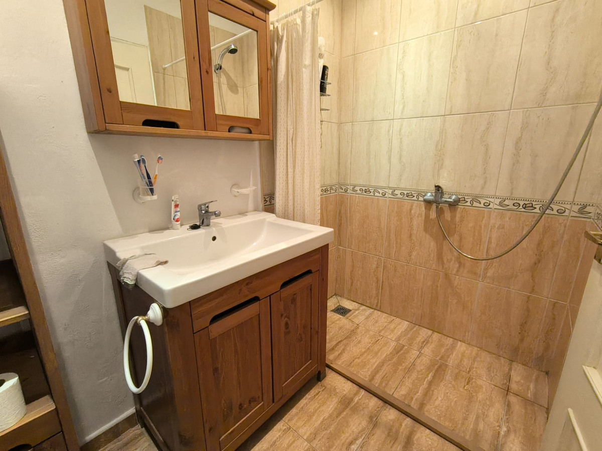 Huis te koop in Villena | 4 slaapkamers H5407726