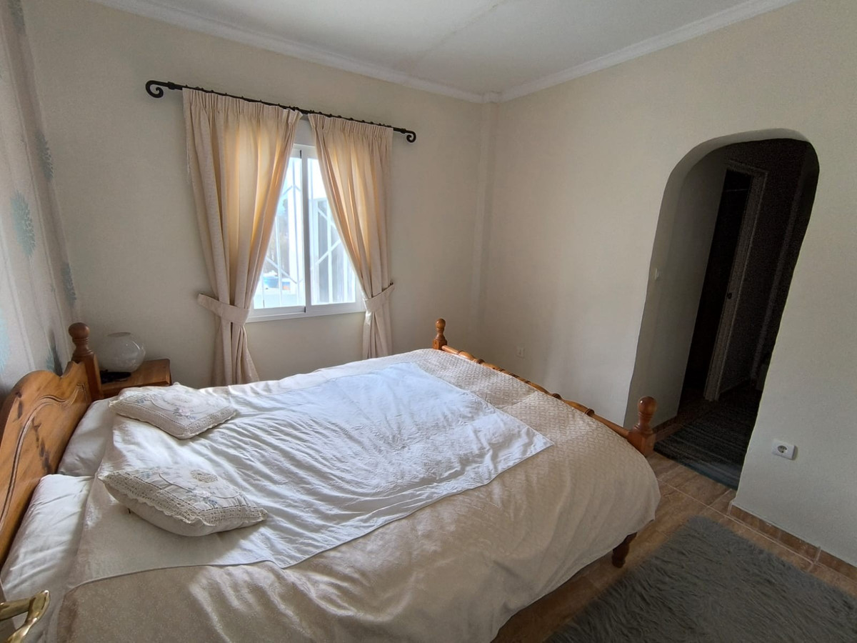 Huis te koop in Villena | 4 slaapkamers H5407726