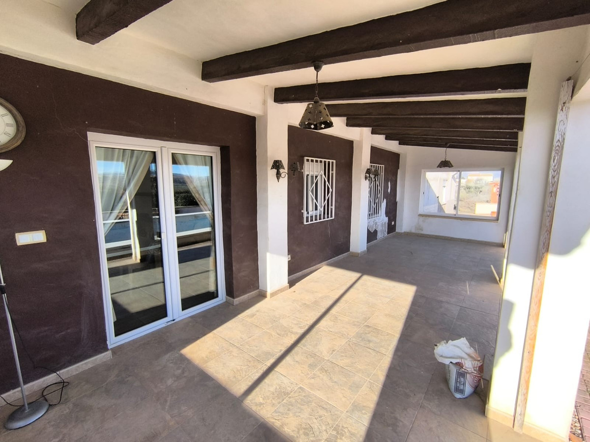 Huis te koop in Villena | 4 slaapkamers H5407726