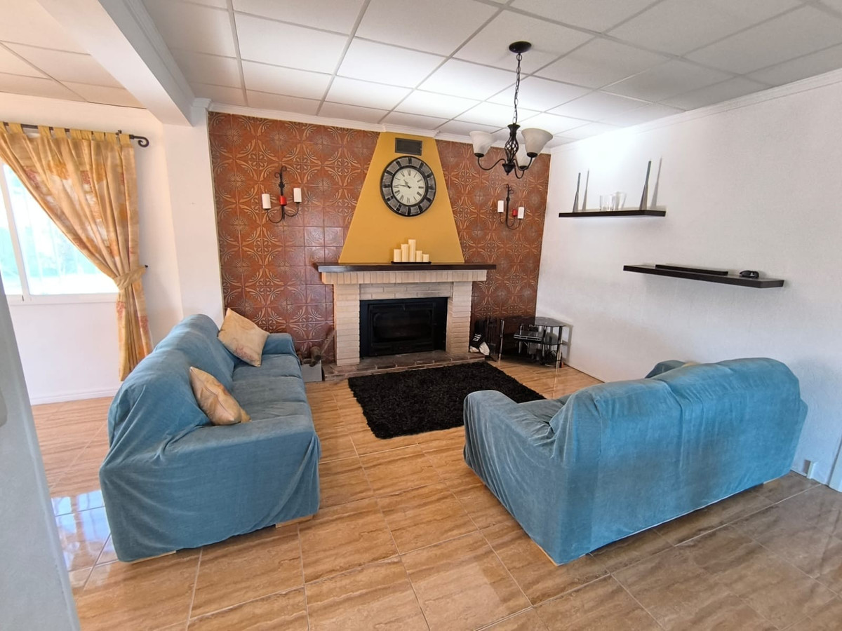 Huis te koop in Villena | 4 slaapkamers H5407726