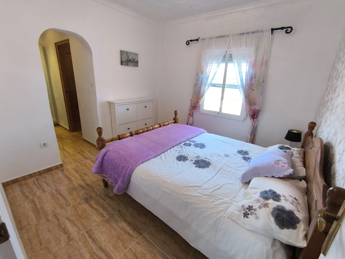 Huis te koop in Villena | 4 slaapkamers H5407726