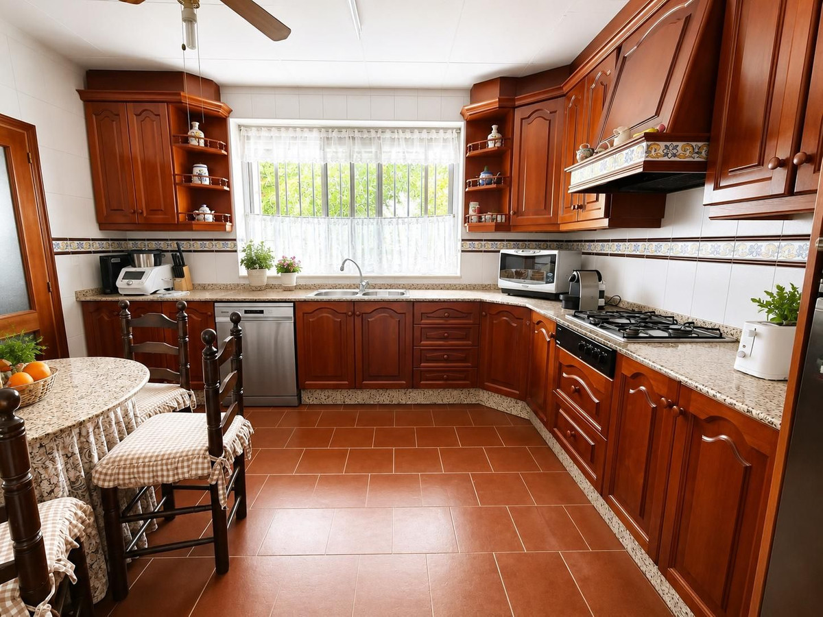 Huis te koop in Villena | 7 slaapkamers H5509219