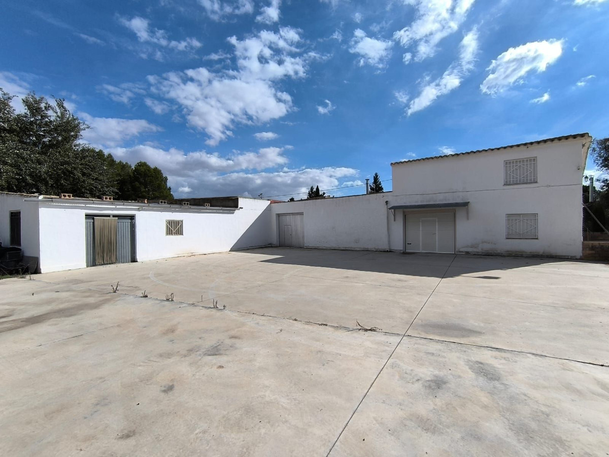 Finca - Cortijo te koop in Villena | 7 slaapkamers H5517145