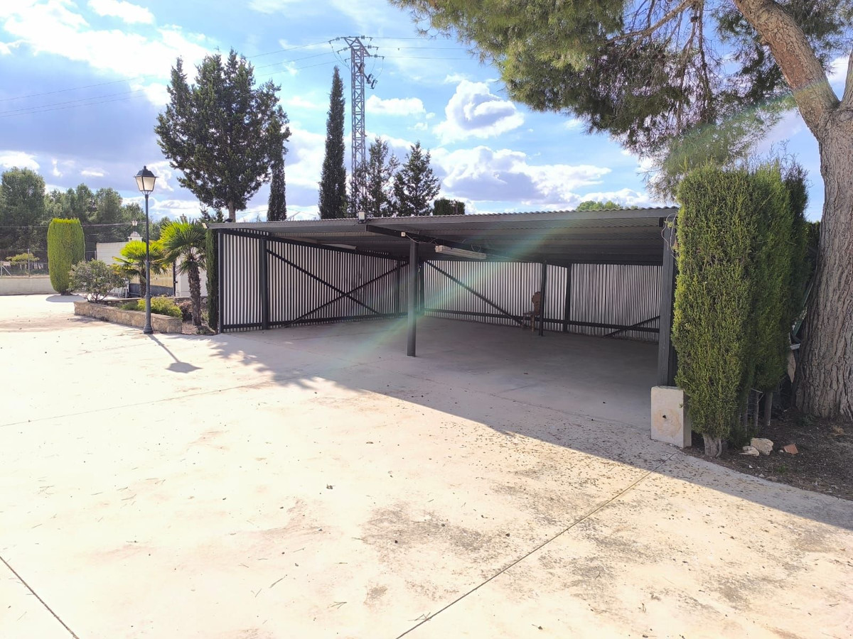 Finca - Cortijo te koop in Villena | 7 slaapkamers H5517145
