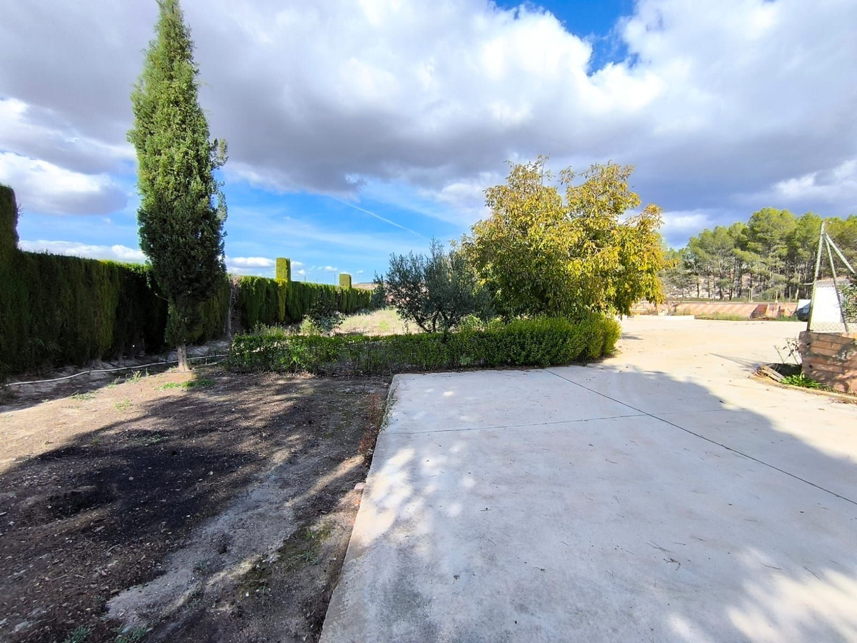 Finca - Cortijo te koop in Villena | 7 slaapkamers H5517145