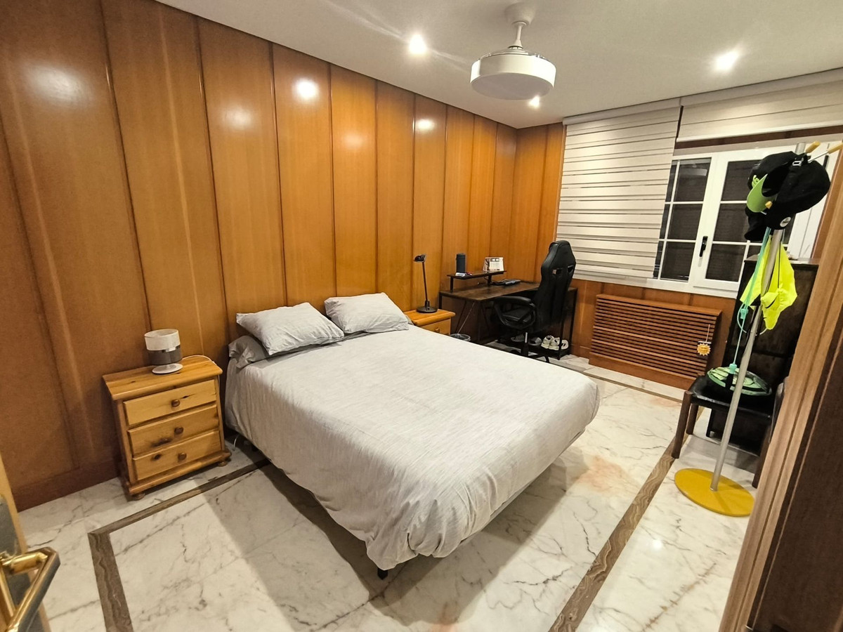Huis te koop in Villena | 5 slaapkamers H5528785